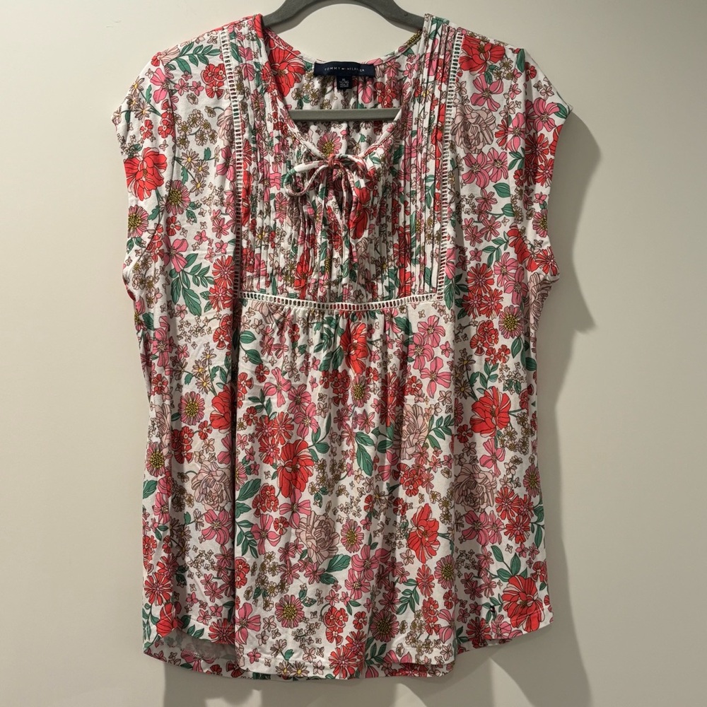 Tommy Hilfiger Pink, Coral, & Green Floral Viscose Blouse XL